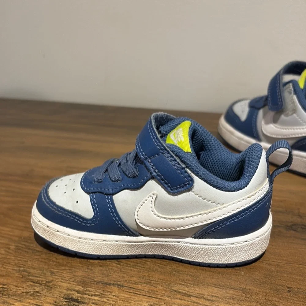 Nike Blue and White Sneakers with Velcro Strap - Picture 7 of 8